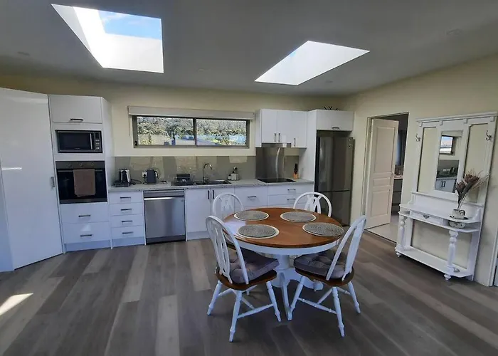 Private Getaway Close To Clifton Beach